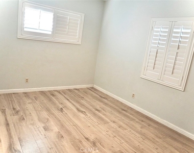 8806 Walnut Street - Photo Thumbnail 1