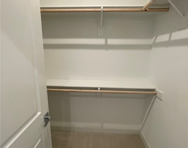 1230 W Bushell - Photo Thumbnail 15
