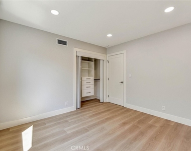 629 S Yorba - Photo Thumbnail 17