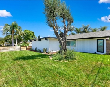 629 S Yorba - Photo Thumbnail 24