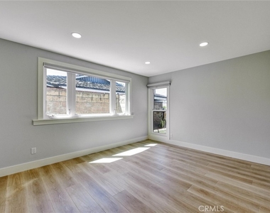 629 S Yorba - Photo Thumbnail 12
