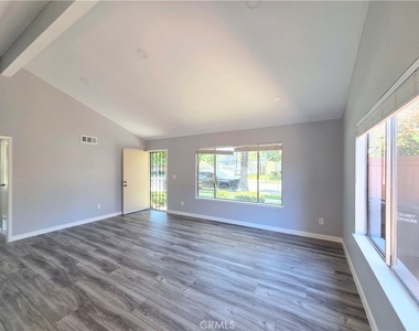 16806 Judy Way - Photo Thumbnail 2