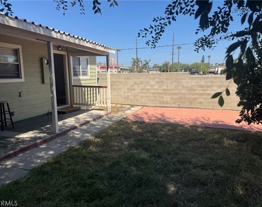 1022 E Erna - Photo Thumbnail 13