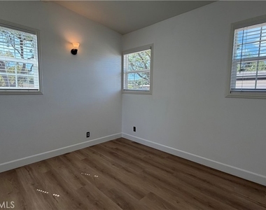 624 Maertin Lane - Photo Thumbnail 16