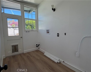 624 Maertin Lane - Photo Thumbnail 7
