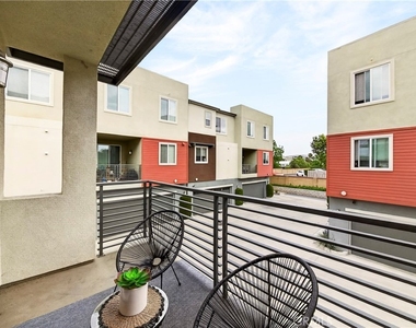 156 N Orange - Photo Thumbnail 18