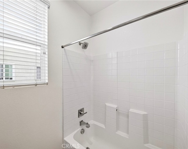 156 N Orange - Photo Thumbnail 30