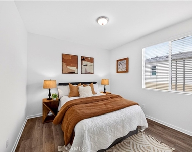 156 N Orange - Photo Thumbnail 25