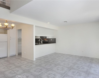 1693 S Heritage - Photo Thumbnail 4