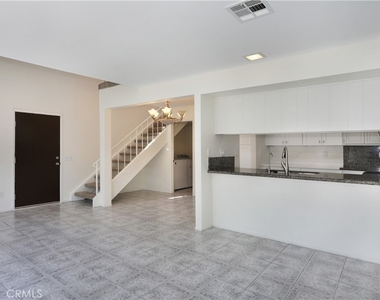 1693 S Heritage - Photo Thumbnail 5
