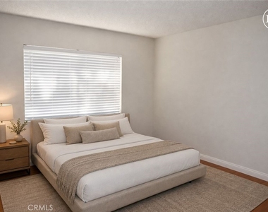 22733 Lakeway - Photo Thumbnail 10