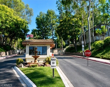22733 Lakeway - Photo Thumbnail 1