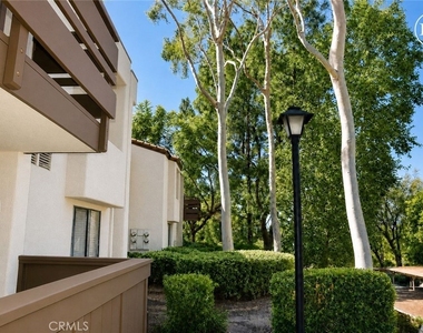 22733 Lakeway - Photo Thumbnail 2