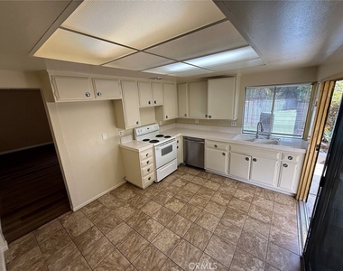 8170 Crowley - Photo Thumbnail 2