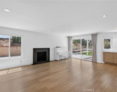 2423 Joel Drive - Photo Thumbnail 8