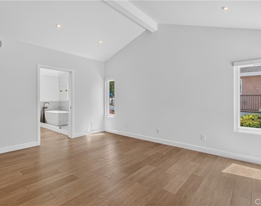 2423 Joel Drive - Photo Thumbnail 24