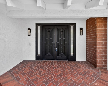 2423 Joel Drive - Photo Thumbnail 5