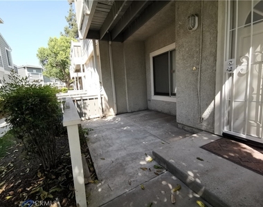 926 W Philadelphia Street - Photo Thumbnail 2