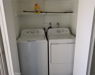 926 W Philadelphia Street - Photo Thumbnail 12
