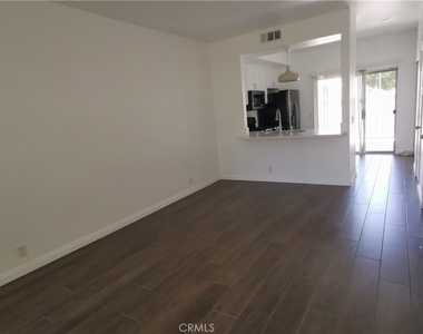 926 W Philadelphia Street - Photo Thumbnail 14