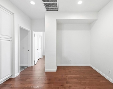 2043 Owens Drive - Photo Thumbnail 15