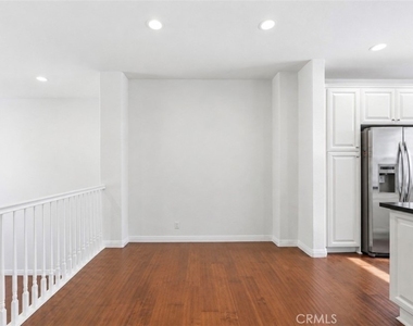 2043 Owens Drive - Photo Thumbnail 3