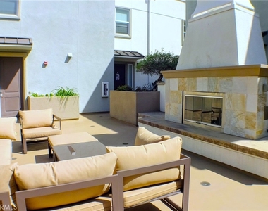 16674 Bellflower Boulevard - Photo Thumbnail 2
