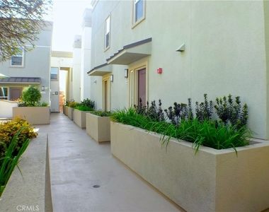 16674 Bellflower Boulevard - Photo Thumbnail 6