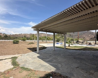 1555 Willow Glen Dr. - Photo Thumbnail 13