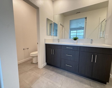 10472 San Diego Mission Rd Road - Photo Thumbnail 16