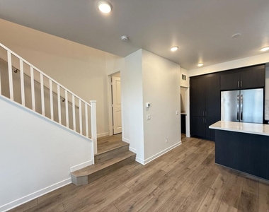 10472 San Diego Mission Rd Road - Photo Thumbnail 8