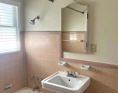 2008 Meridian Avenue - Photo Thumbnail 10