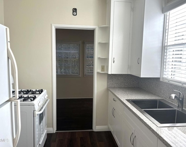 2008 Meridian Avenue - Photo Thumbnail 8