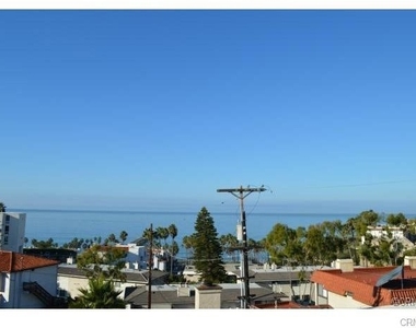 408 Avenida Santa Barbara - Photo Thumbnail 11