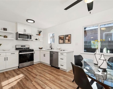 5538 Linden Avenue - Photo Thumbnail 1