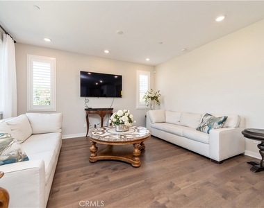 32464 Old Sage Dr - Photo Thumbnail 5