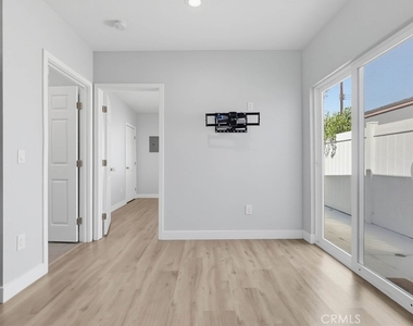 15813 Rosalita Drive - Photo Thumbnail 14