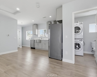 15813 Rosalita Drive - Photo Thumbnail 16