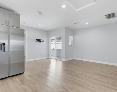 15813 Rosalita Drive - Photo Thumbnail 9