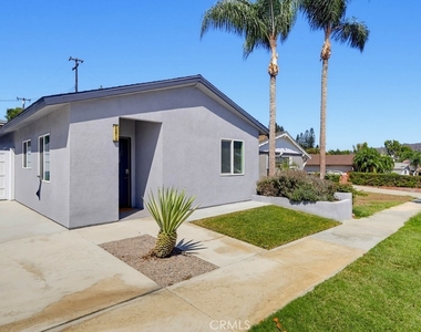 15813 Rosalita Drive - Photo Thumbnail 2