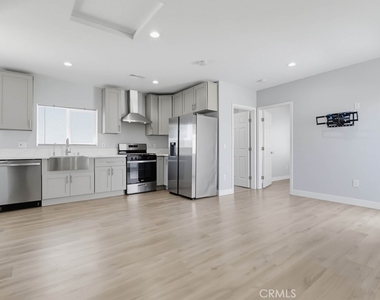 15813 Rosalita Drive - Photo Thumbnail 12