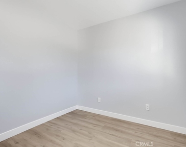 15813 Rosalita Drive - Photo Thumbnail 22