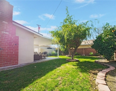 1007 S Cedar Avenue - Photo Thumbnail 17