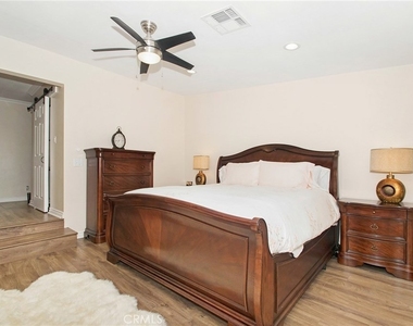 1007 S Cedar Avenue - Photo Thumbnail 11