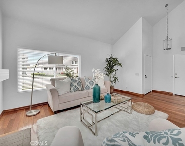 26121 Connemara Court - Photo Thumbnail 8