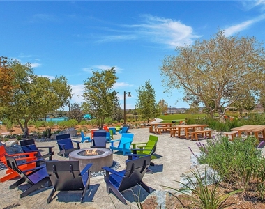 441 Potter Way - Photo Thumbnail 44