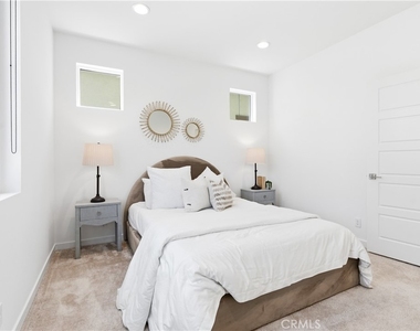 441 Potter Way - Photo Thumbnail 21