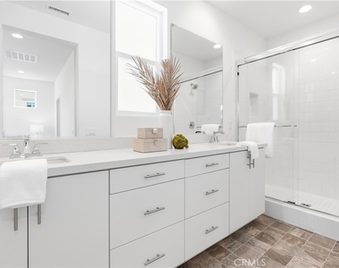 441 Potter Way - Photo Thumbnail 13