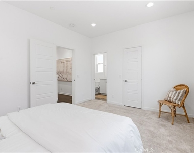 441 Potter Way - Photo Thumbnail 22