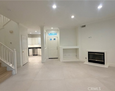 449 Ridgeway - Photo Thumbnail 3